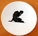 Piatto in ceramica con nudo maschile